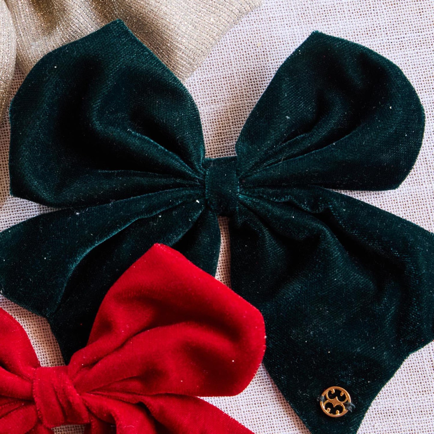 Green Velvet Magnetic Bow (for Interchangeable Serving Boards)