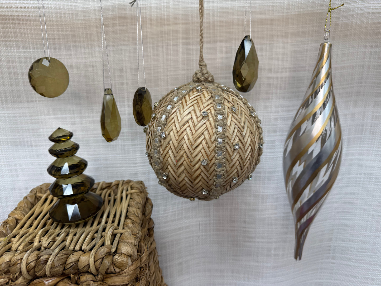 Earthy Luxe Ornament Assortment (7 pcs)