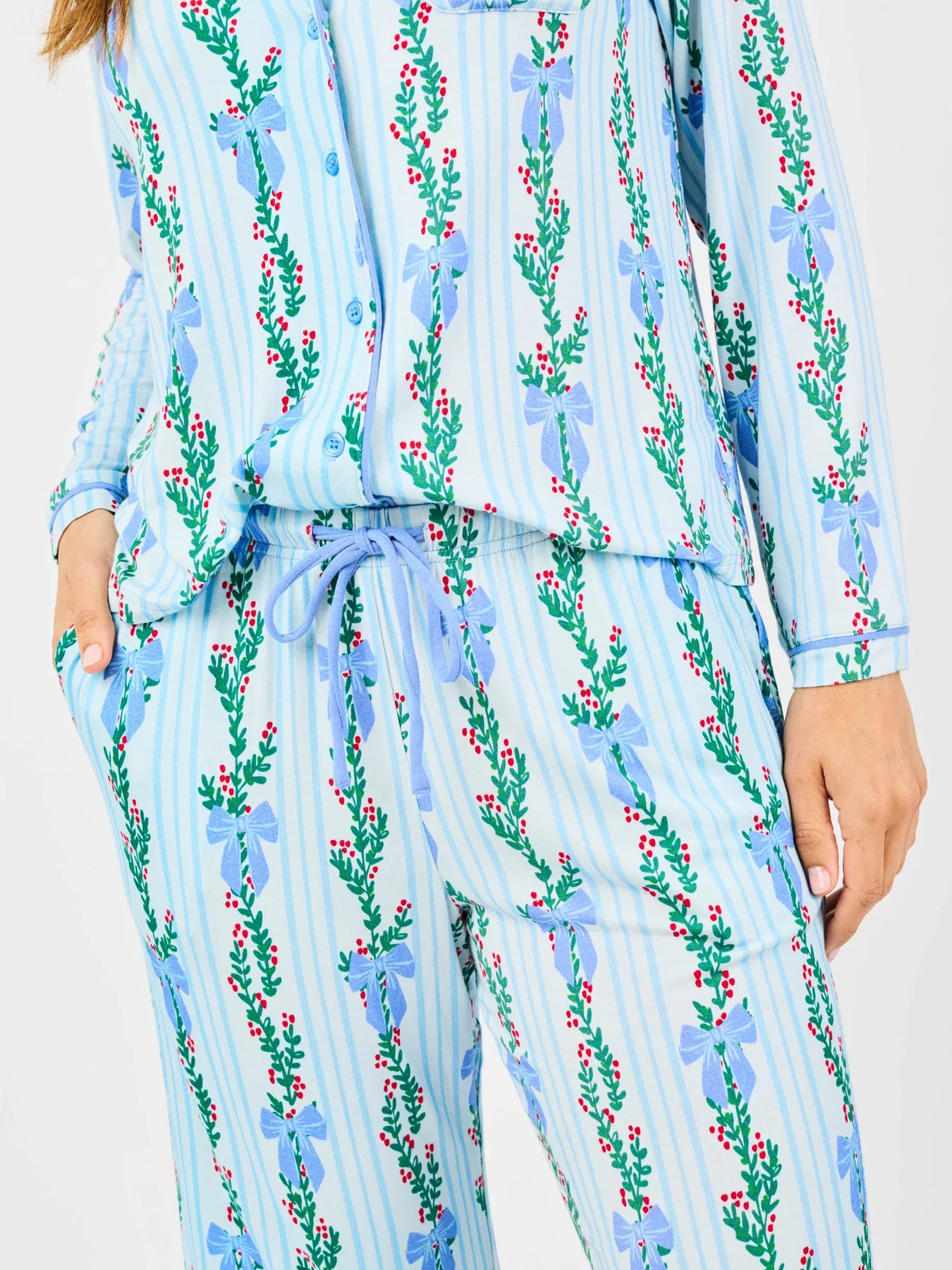 Mary Square Hello Garland Pajama Set