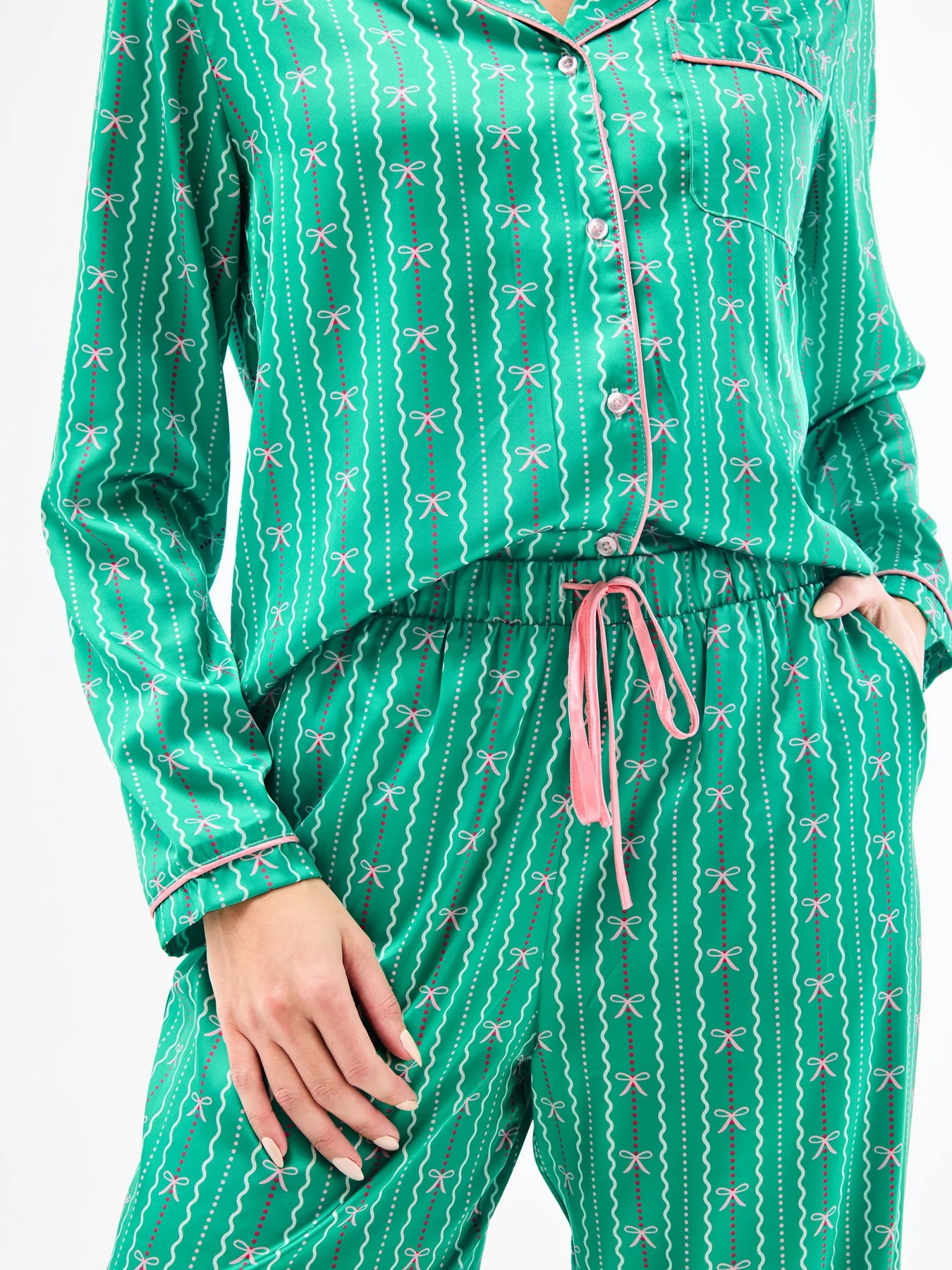 Mary Square In A Bow Satin Pajama Set