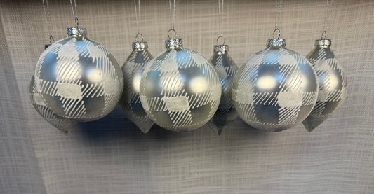 Silver Plaid Ornament Set (7 pcs)