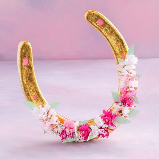 Gallop’s Lucky Horseshoe – 19"