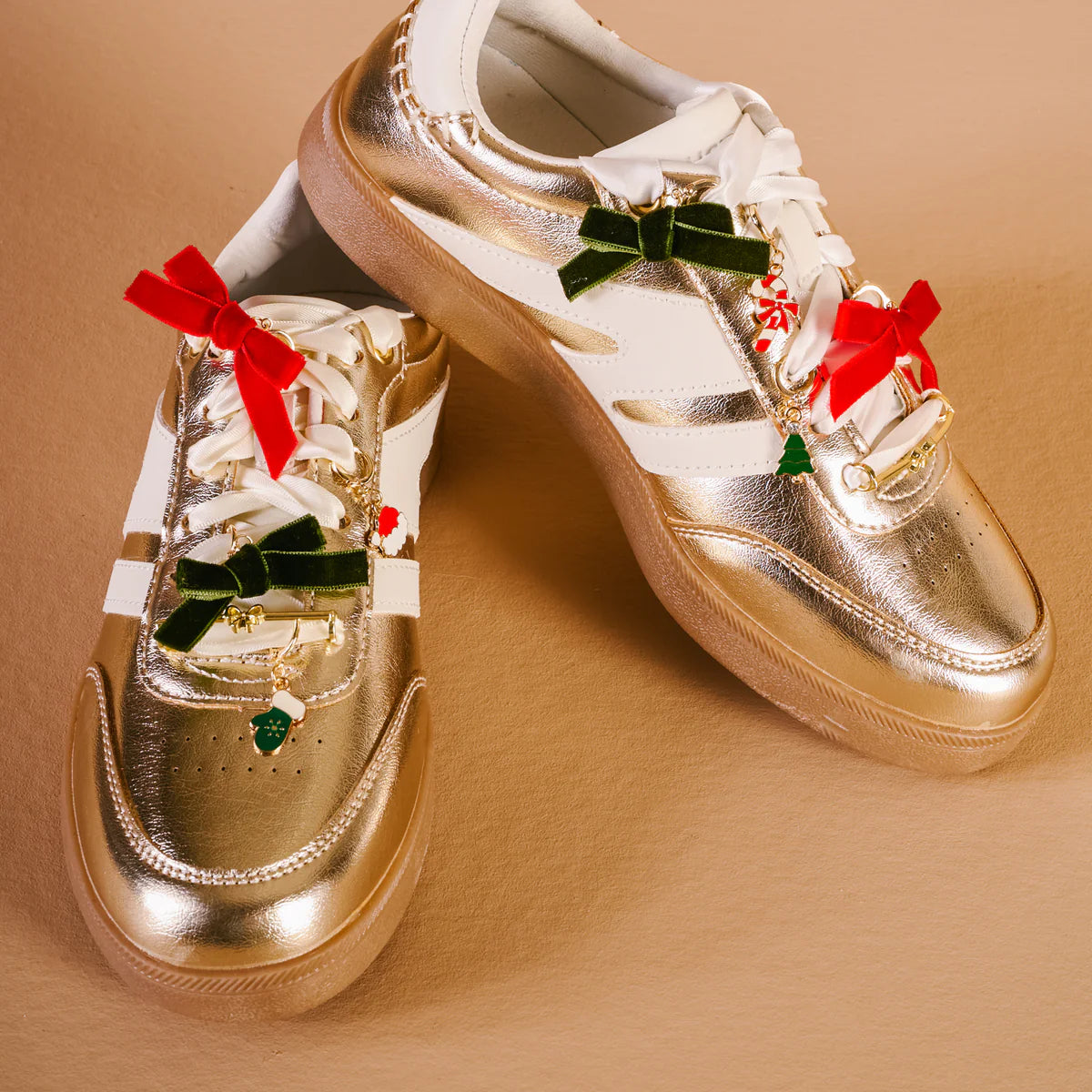 The Darling Effect – “Very Merry” Dazzle Shoe Charm Pack